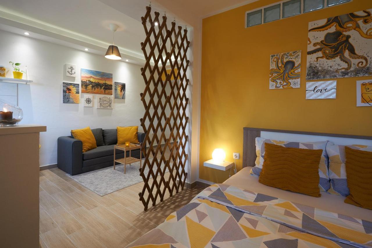 Apartment Yellow Poreč Exterior foto